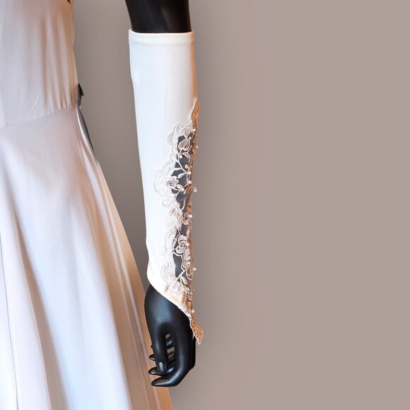 Elbow Stretch Jersey Ivory Lace Gauntlet Glove - Picture 3 of 6